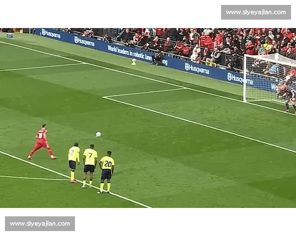 英超历史经典对决回顾揭示冠军争夺的惊心动魄瞬间 - 副本 (2)