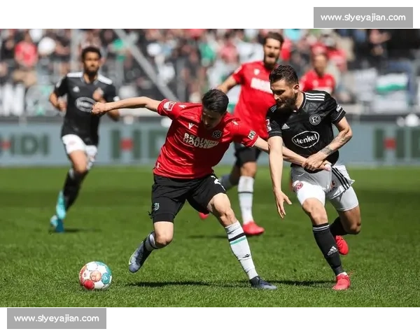 足球赛事全场精彩回顾：激情对决、进球瞬间与战术分析全方位呈现 - 副本