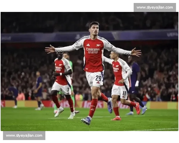 足球赛场风云再起：豪门对决揭示新一轮冠军争夺战的玄机 - 副本 (2) - 副本 - 副本